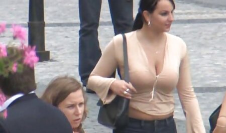 Capri Cavanni juega con su sexo anal amateur videos coño en un columpio